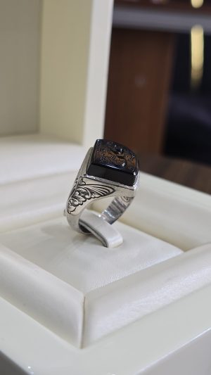 BAGUE AGATE NOIR