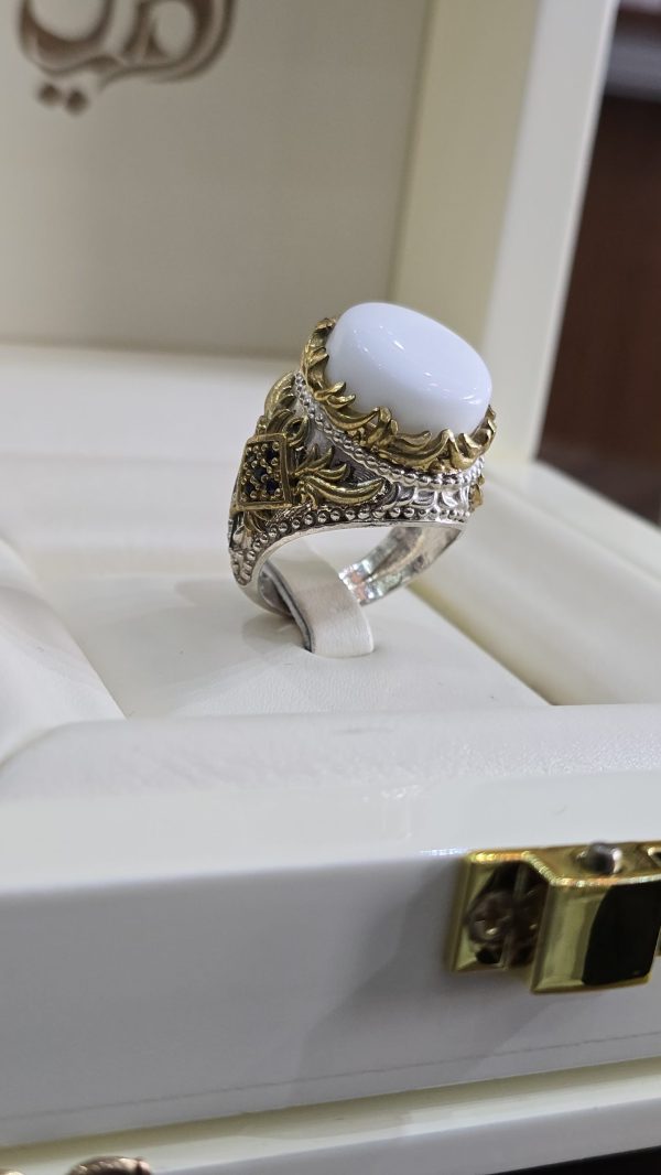 BAGUE AGATE BLANCHE