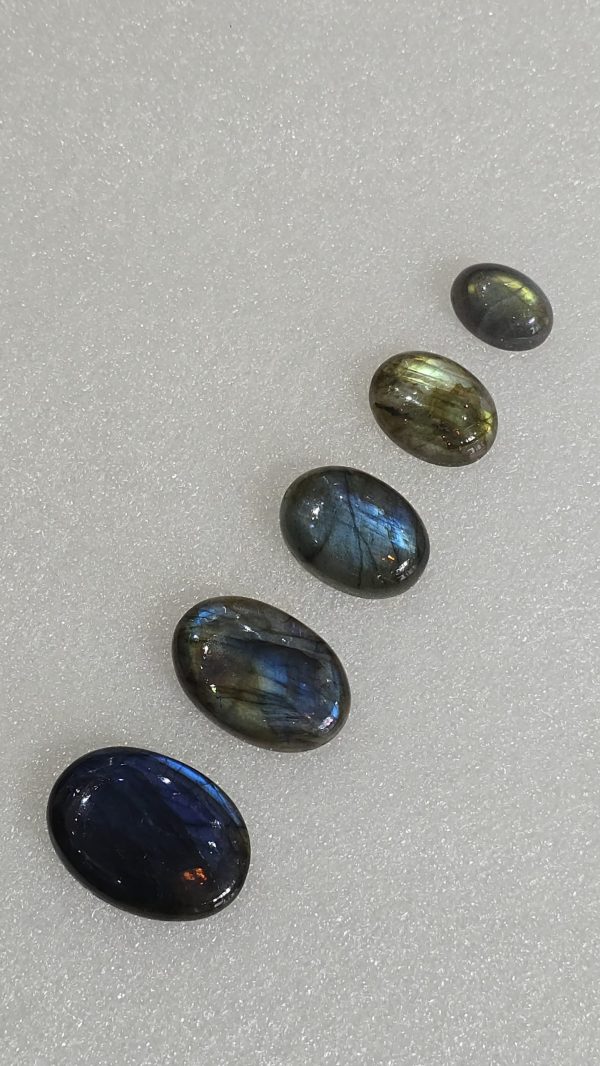PIERRE LABRADORITE