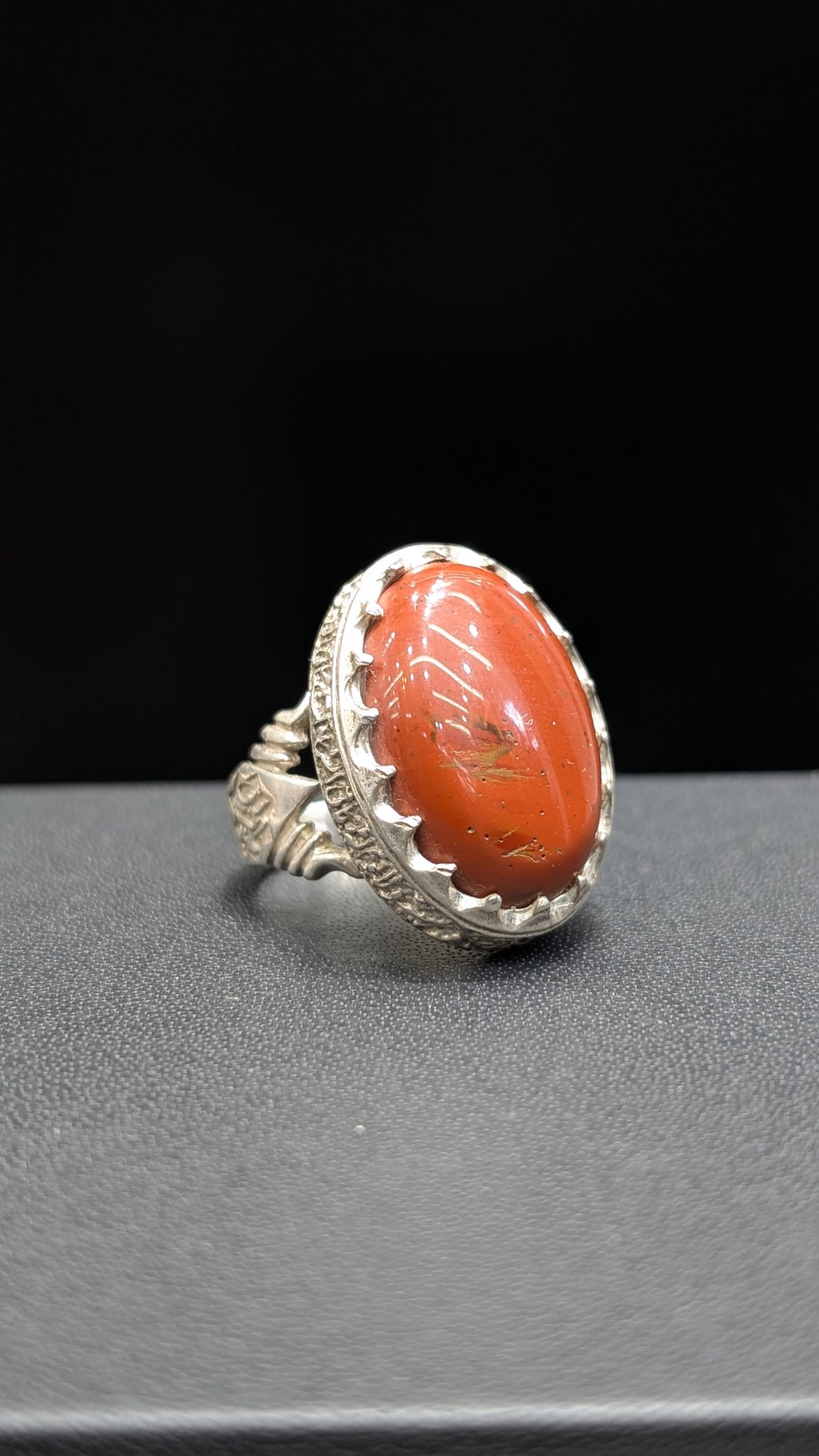 BAGUE JASPE ROUGE